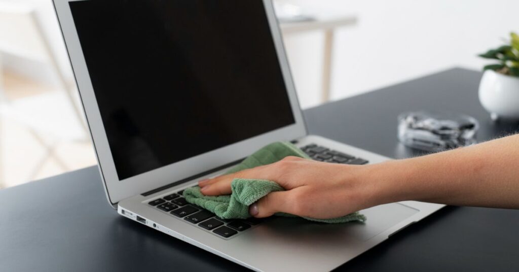 laptop keyboard cleaning